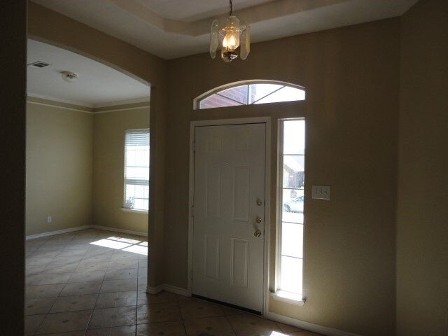 Building Photo - 1617 Buena Vista Drive