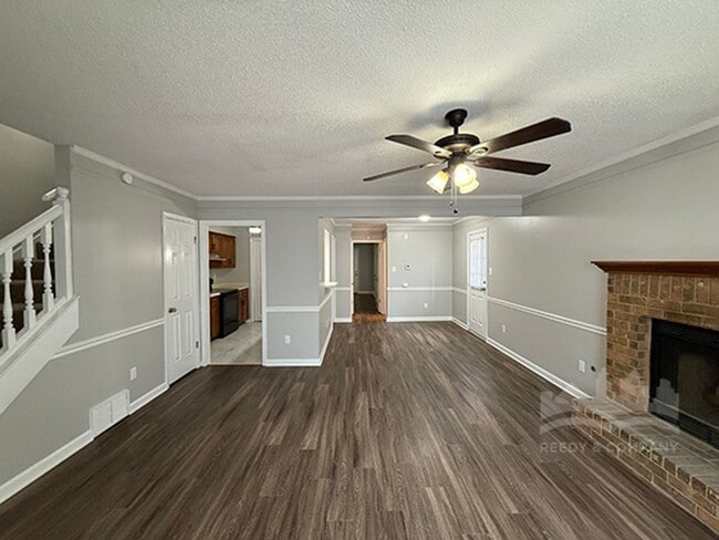 Building Photo - 5850 Grassy Valley Dr