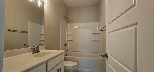 Foto del edificio - BRAND NEW! Lebanon Home For Lease