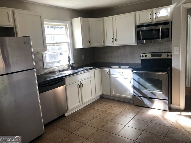 Foto del edificio - 145 Appleby Dr