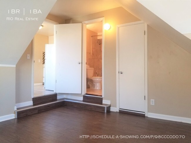 Building Photo - 1030 N Washington St