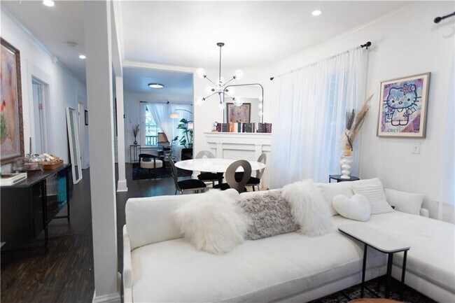 Foto del edificio - 938 Ormewood Ave SE