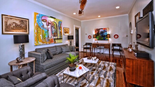 Foto del edificio - 500 Queens Rd