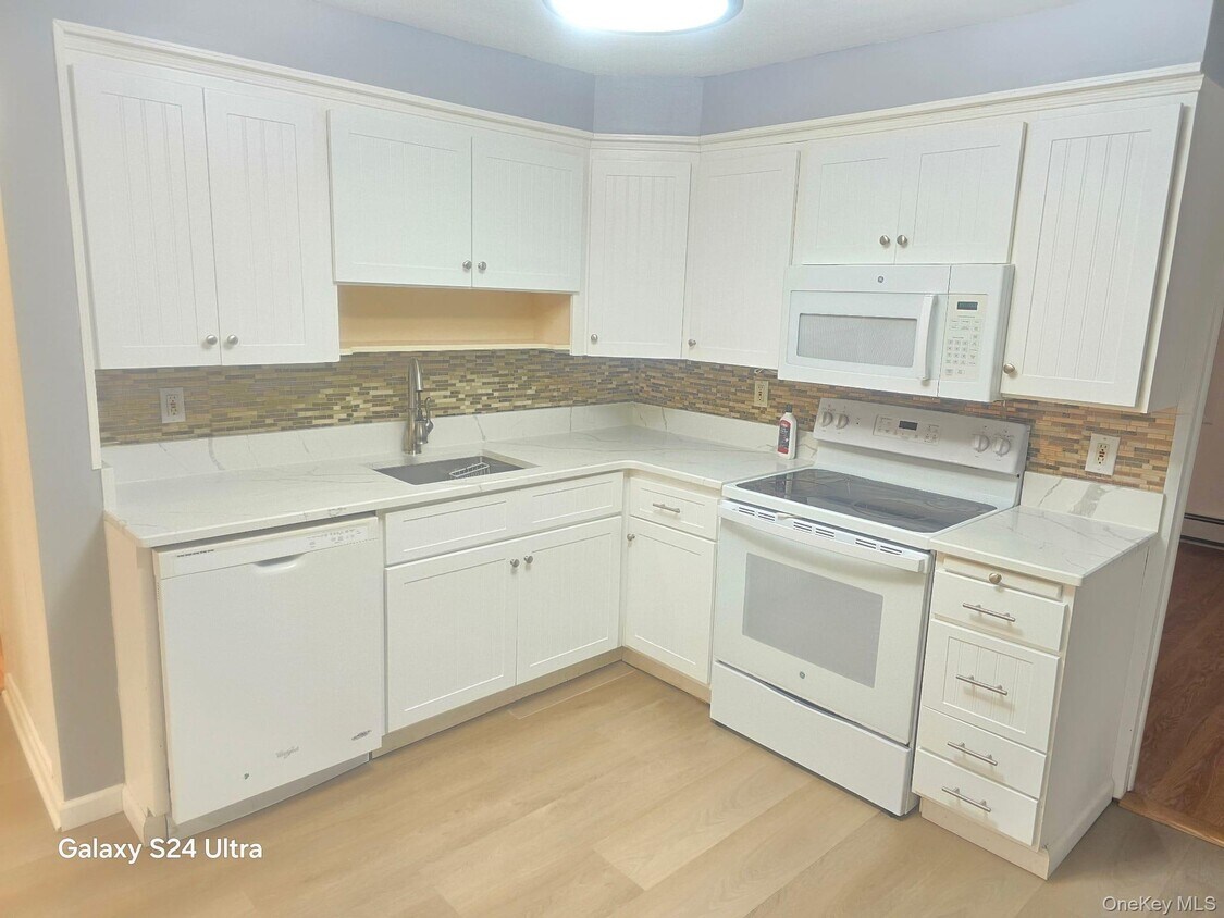 Foto principal - 740 Dogwood Ave