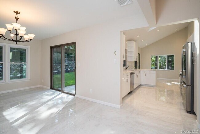 Foto del edificio - 17 Vista Dr