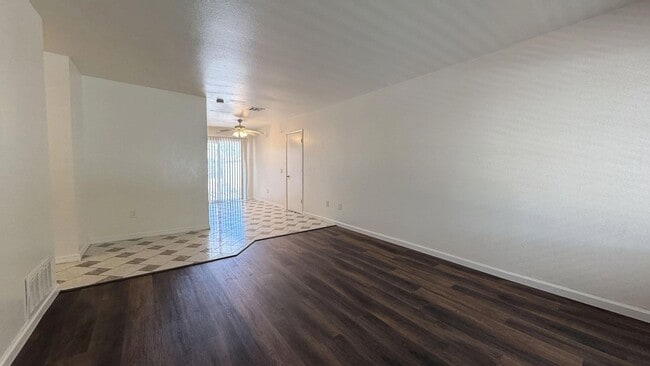 Building Photo - 539 Hidalgo Ave