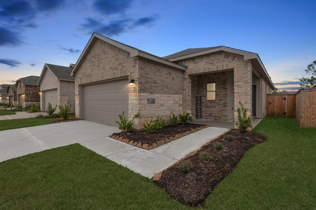Foto principal - 14455 Cedar Ledge Ln