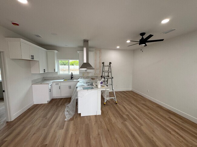 Foto del edificio - 4109 Shirley Ave