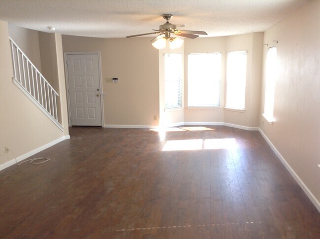Building Photo - 2810 Redrock Trail