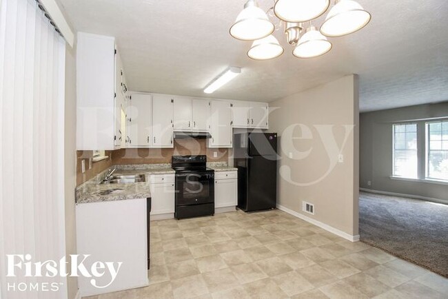 Foto del edificio - 5207 Shawn Ln