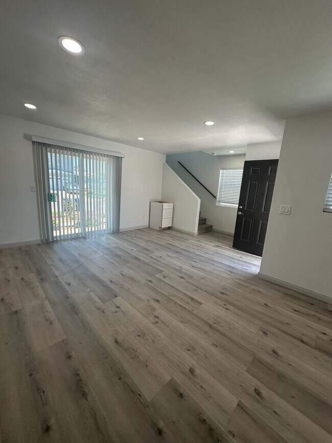 Foto del edificio - 202-204 Calla Avenue