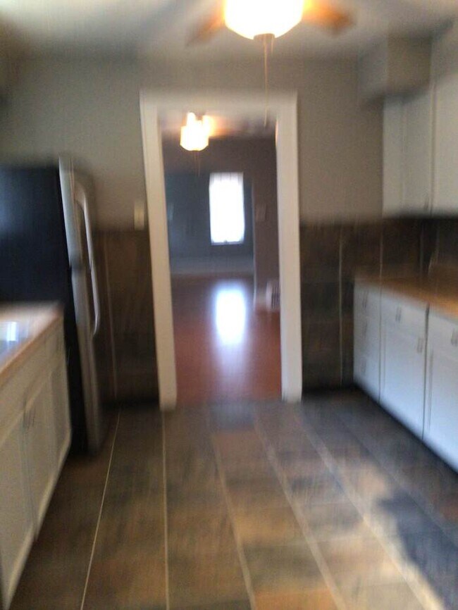 Building Photo - 8650 Oriole Ave