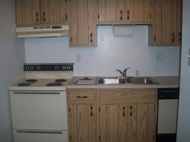 Foto del edificio - 2512 Elmwood Pkwy