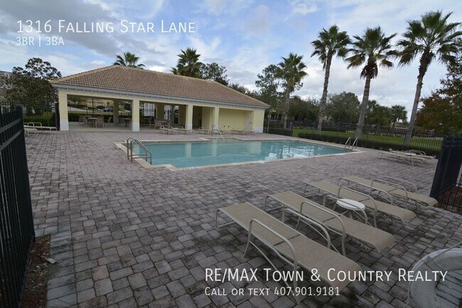 Foto del edificio - 1316 Falling Star Ln