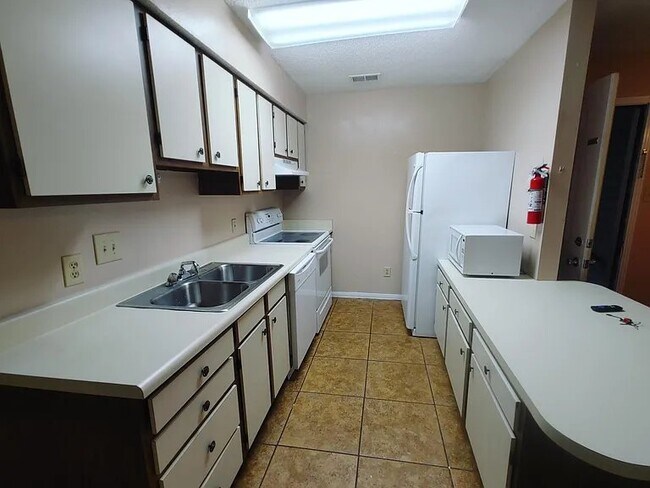 Foto del edificio - 4780 Pontchartrain Dr