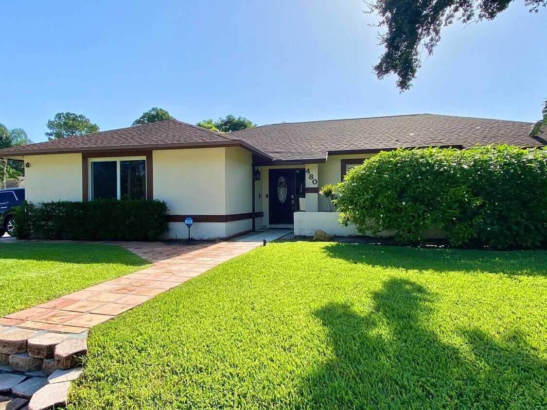 Foto principal - 480 Azure Ave