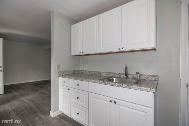 Foto del edificio - 13-17 Westminster St