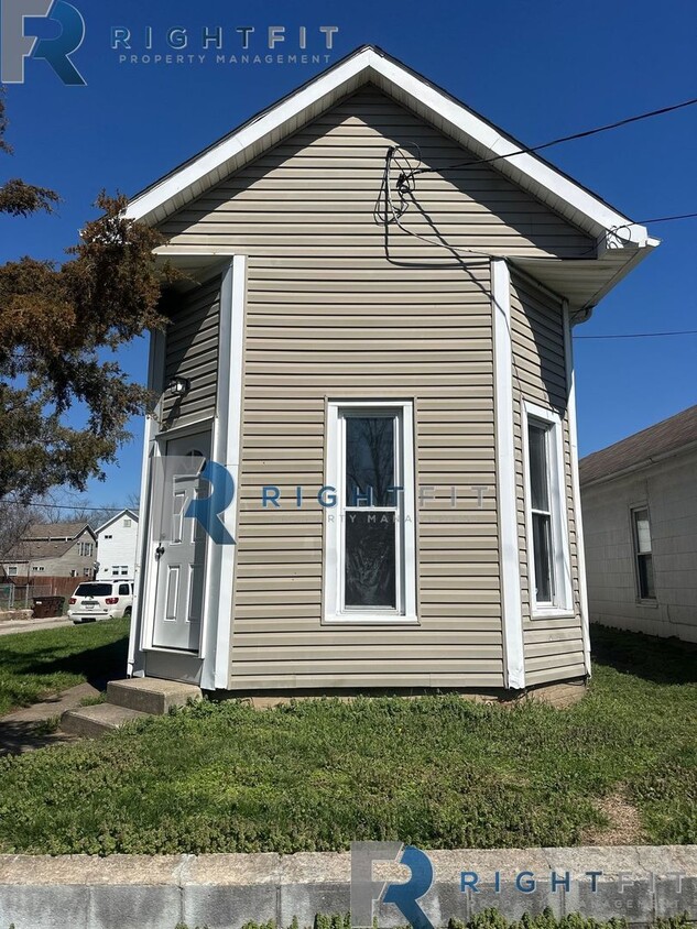 Newly Renovated 2 Bed, 1 Bath in Middletown - Newly Renovated 2 Bed, 1 Bath in Middletown