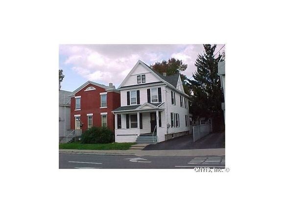 Primary Photo - 22 N Fulton St