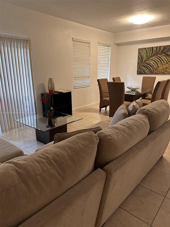 Foto del edificio - 11603 NW 89th St