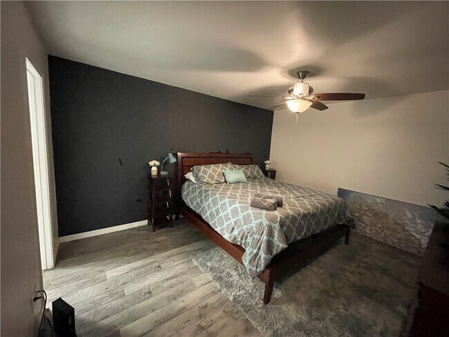 Foto del edificio - 2677 Country Club Dr