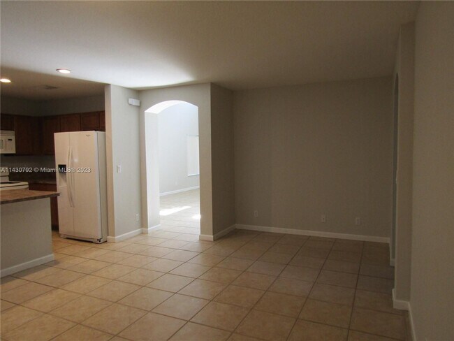 Building Photo - 2045 Little Torch St