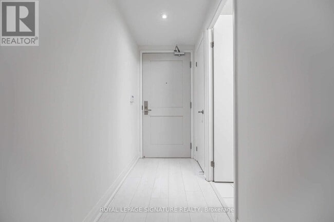 Building Photo - 10 Gibbs Rd