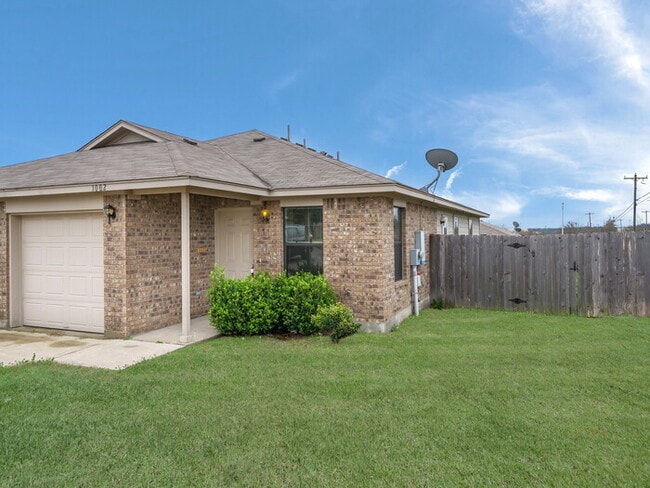 Building Photo - Perfectly located Duplex in Georgetown!