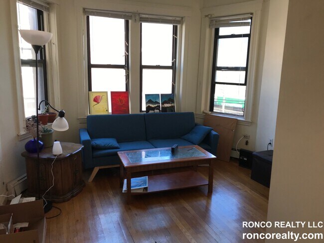Foto del edificio - 451 Park Dr