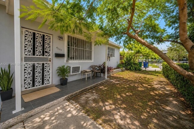 Foto del edificio - 4099 NW 18th Ave