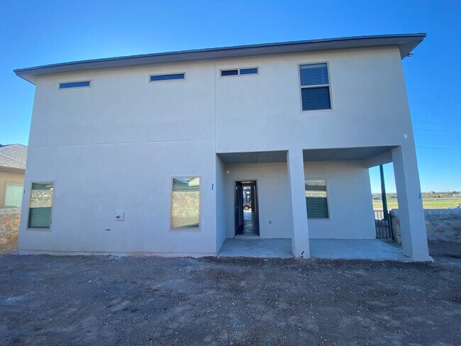 Building Photo - 6764 Ixtapa Pl
