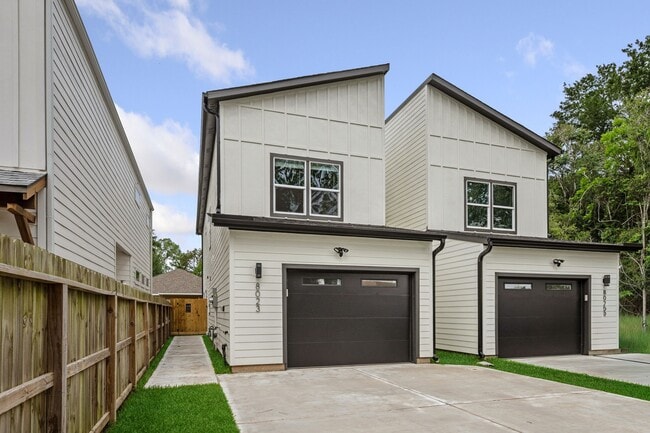 Foto del edificio - 8023 Easter St