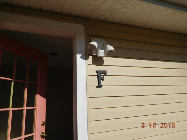 Building Photo - 2nd Floor Apartment in New Smyrna Beach