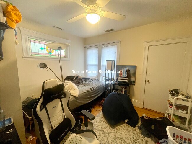 Building Photo - 207 Boston Ave