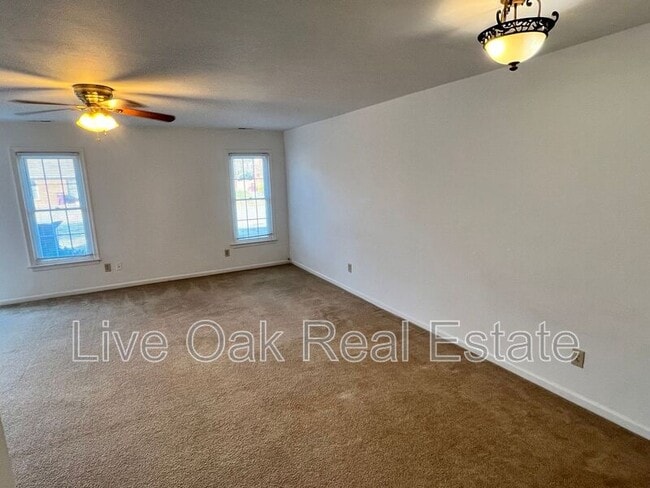 Foto del edificio - 2605 Meadows Landing