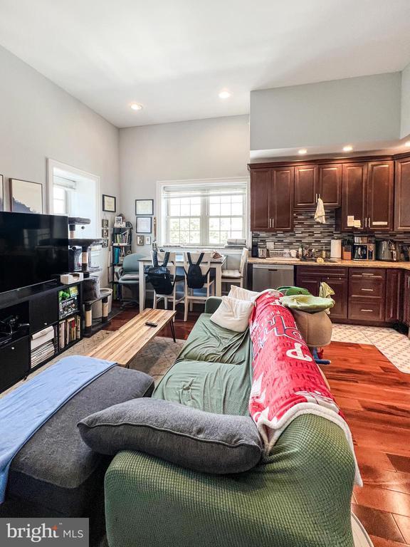 Foto principal - 738 S 11th St