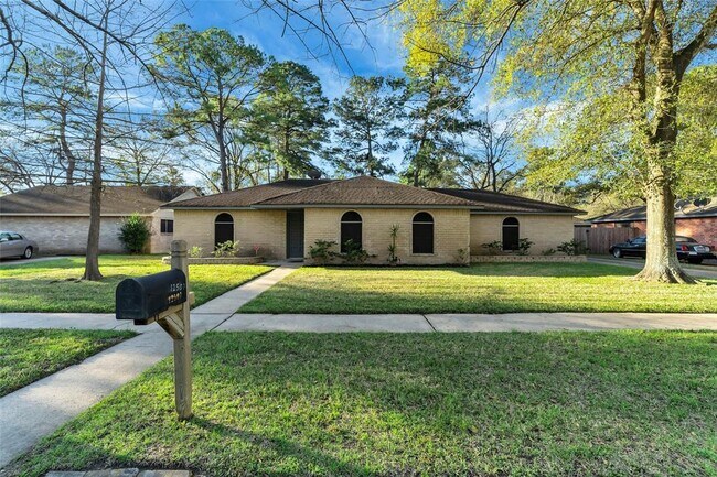 Building Photo - 12507 Advance Dr