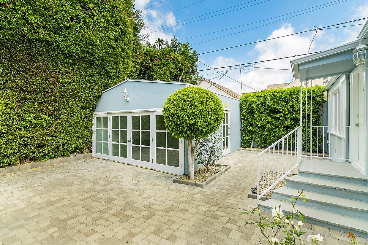 9027 Ashcroft Ave, West Hollywood, CA 90048 House Rental in West