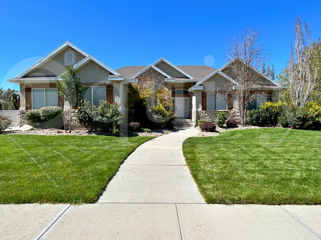 Primary Photo - 12968 Fox Crossing Ln