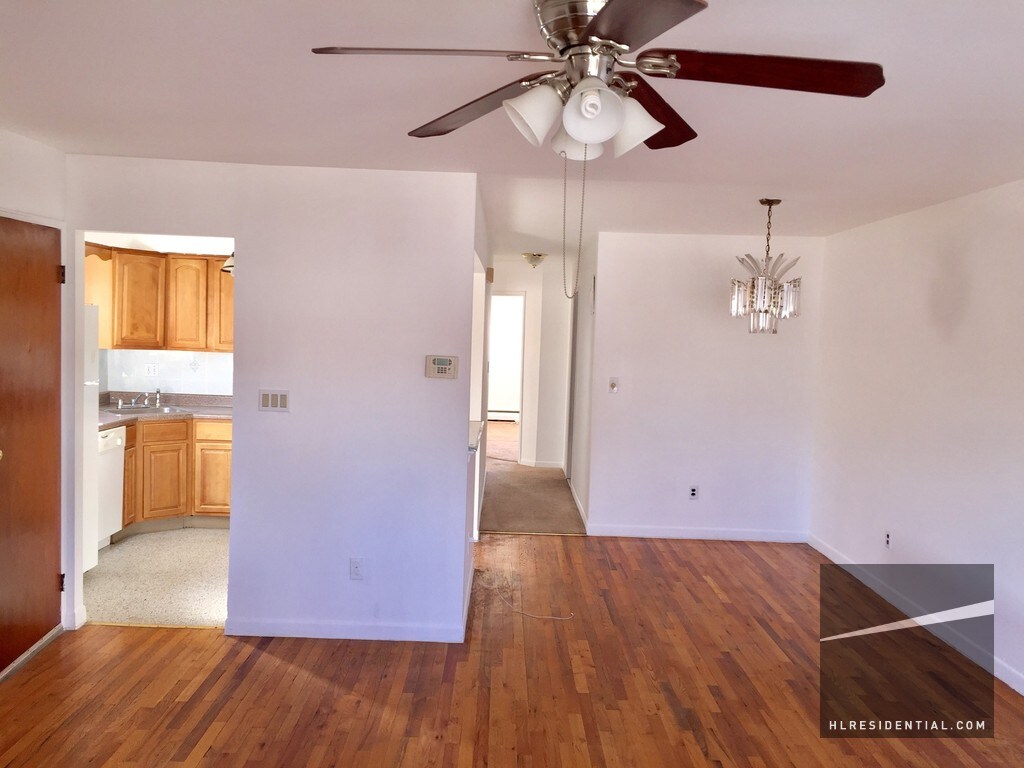 Primary Photo - 62-20 65th St