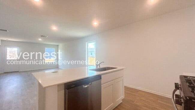 Foto del edificio - 5954 Celestite Bd