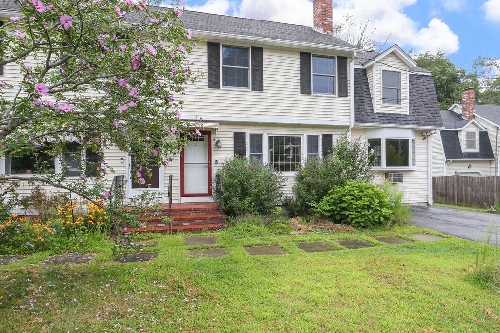 4 Ivy Cir, Norwood, MA 02062 Townhome Rentals in Norwood MA