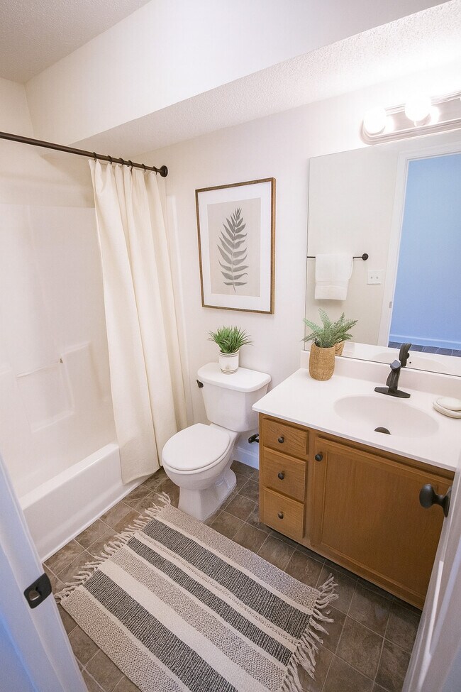 Foto del edificio - Salem Manor Apartments