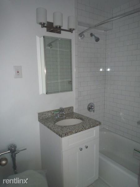 Foto del edificio - 9832 57th Ave