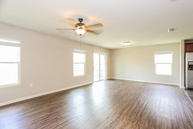 Building Photo - 2067 Tyson Lake Dr