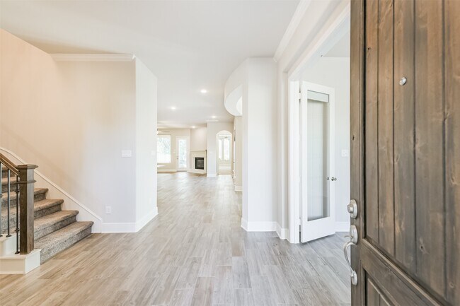 Foto del edificio - 210 Liatris Ct