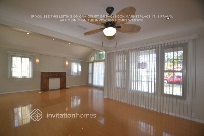 Foto del edificio - 1932 W 84th Pl