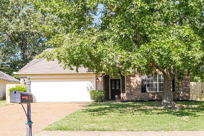 Building Photo - 4941 Wemberley Dr