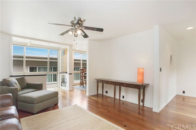 Foto del edificio - 530 Cliff Dr