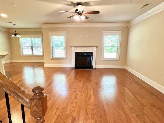 Foto del edificio - 590 Summerstone Ln